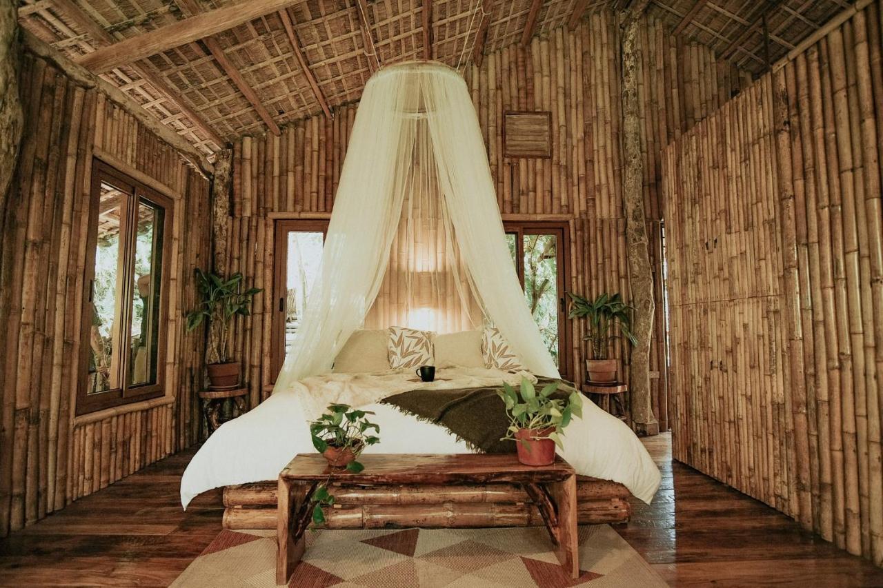 Treehouse De Valentine Villa Balamban Exterior photo