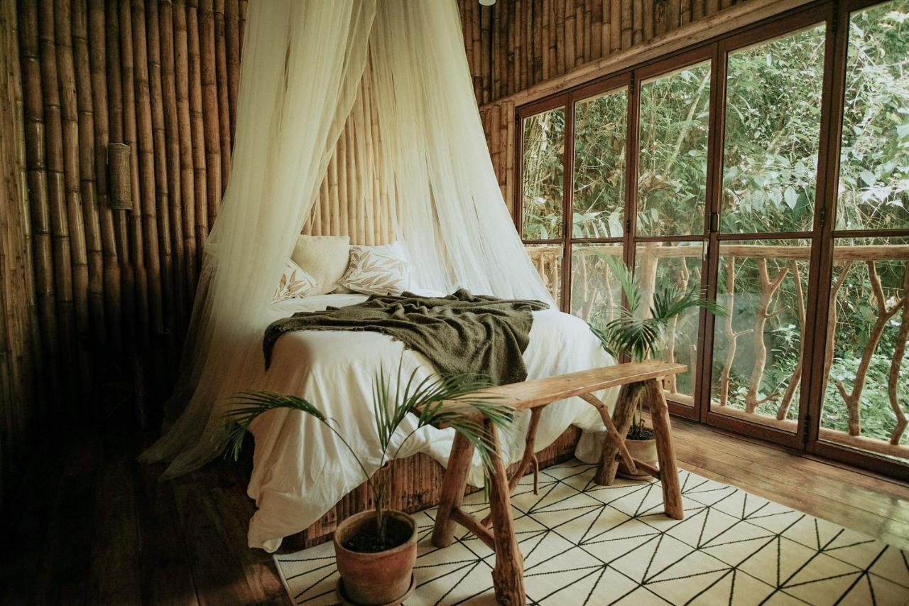 Treehouse De Valentine Villa Balamban Exterior photo
