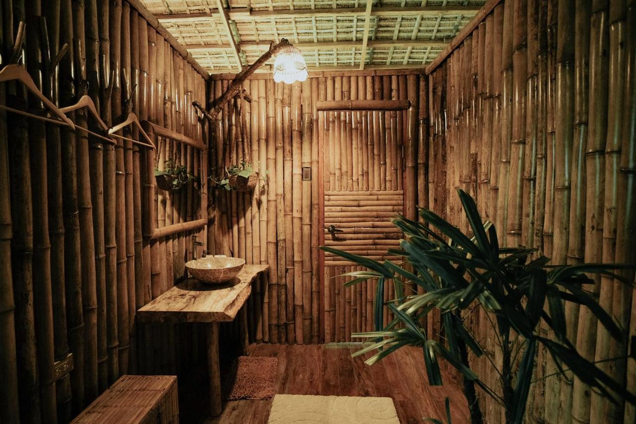 Treehouse De Valentine Villa Balamban Exterior photo