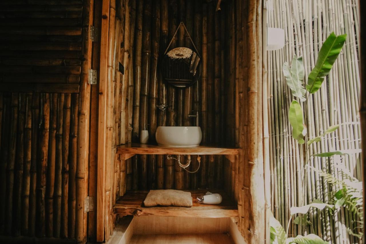 Treehouse De Valentine Villa Balamban Exterior photo