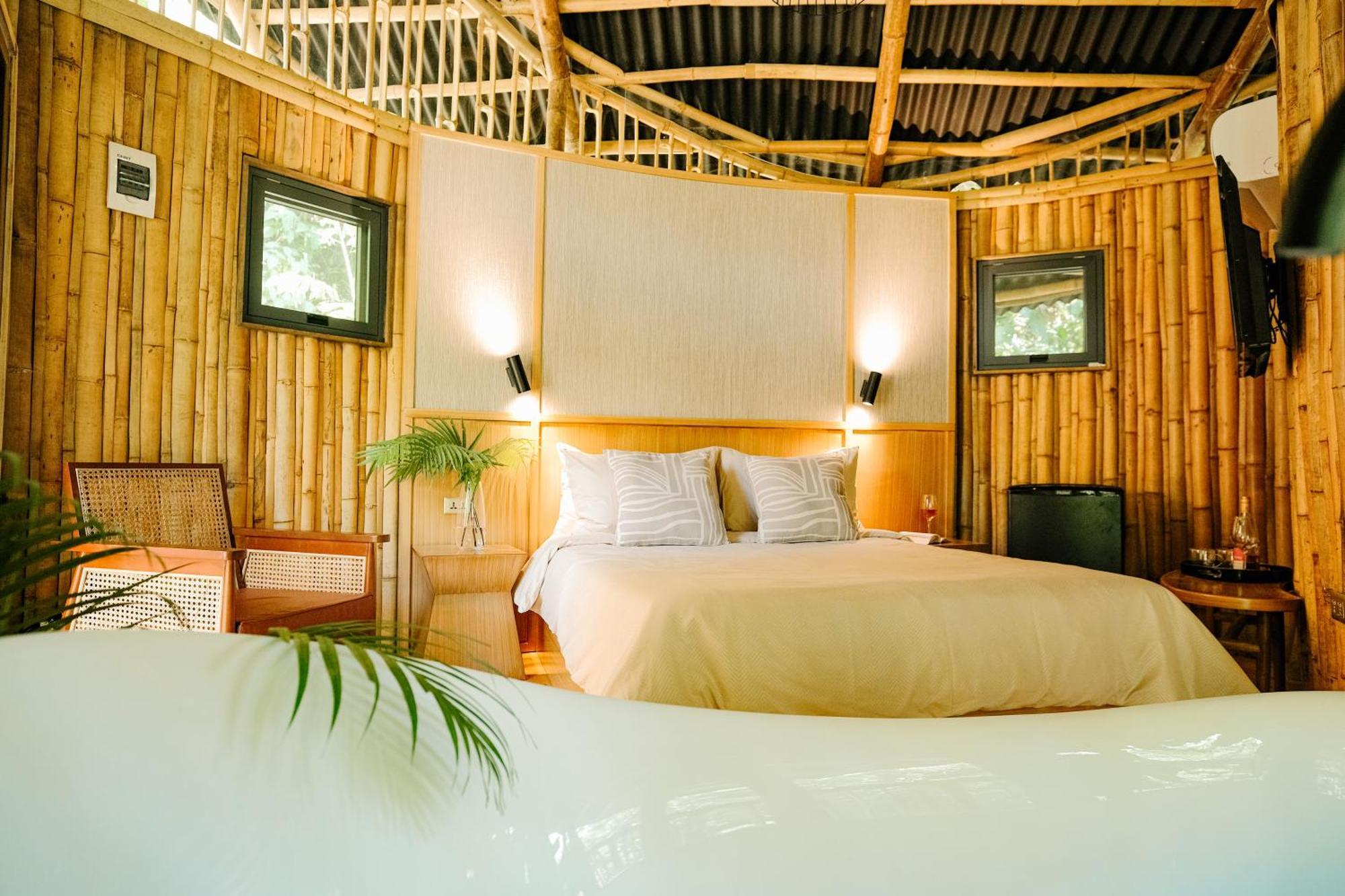 Treehouse De Valentine Villa Balamban Exterior photo