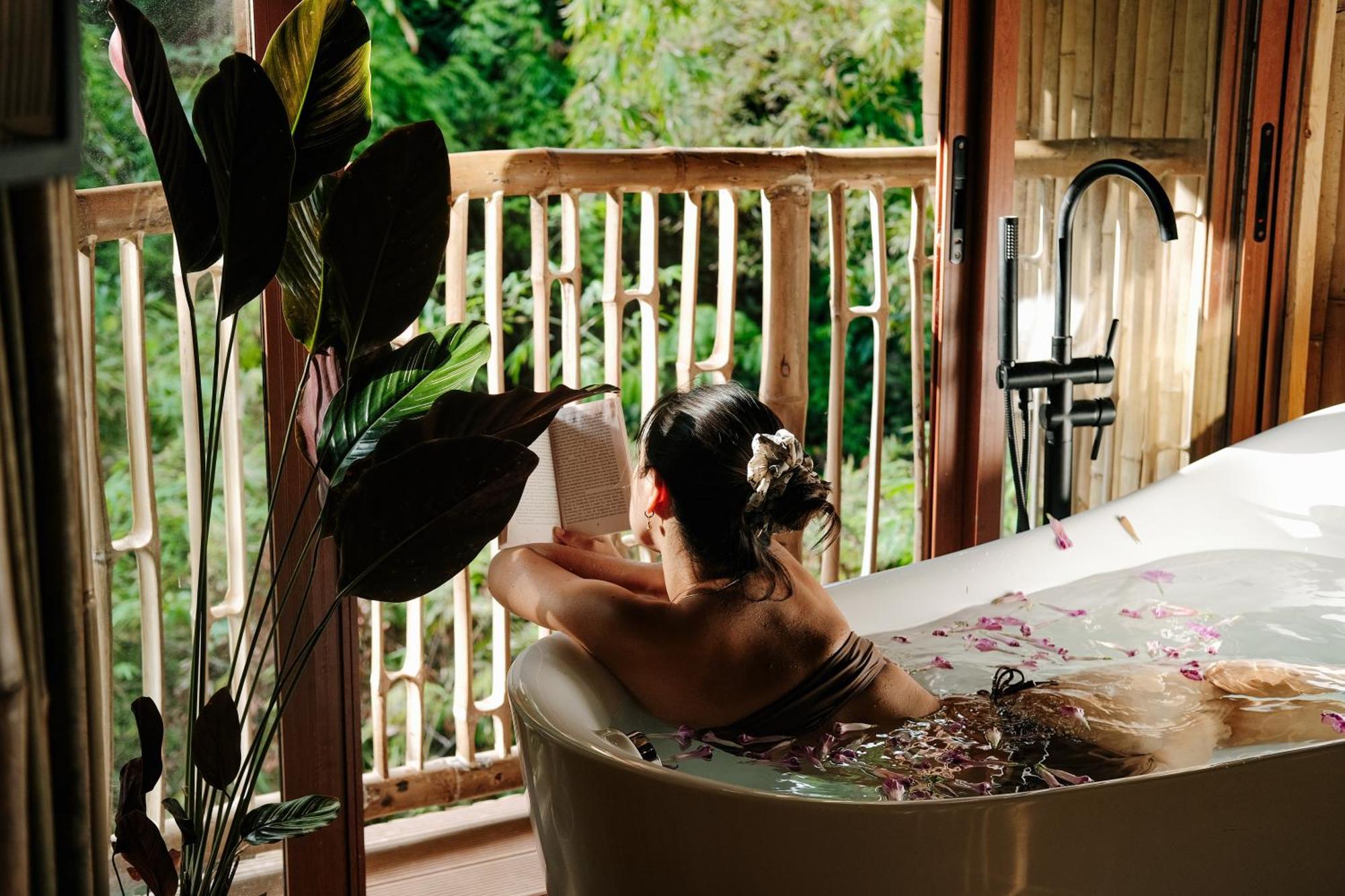 Treehouse De Valentine Villa Balamban Exterior photo