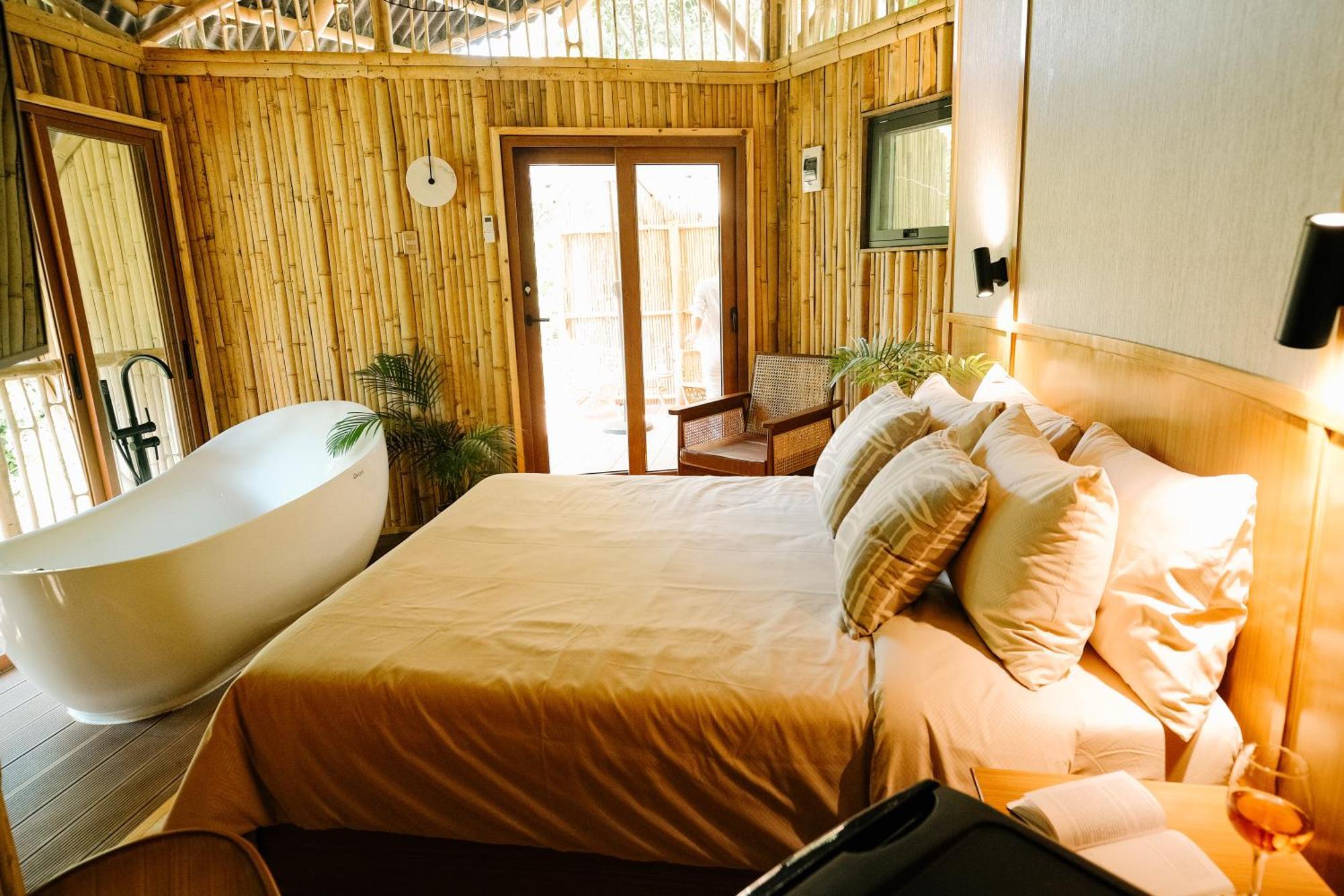 Treehouse De Valentine Villa Balamban Exterior photo